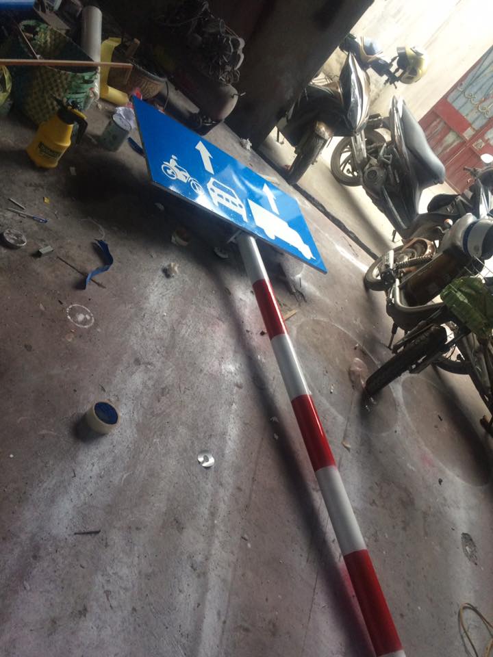 LÀM BIỂN BÁO, BIỂN CHỈ DẪN PHẢN QUANG SIÊU RẺ TẠI HẢI PHÒNG