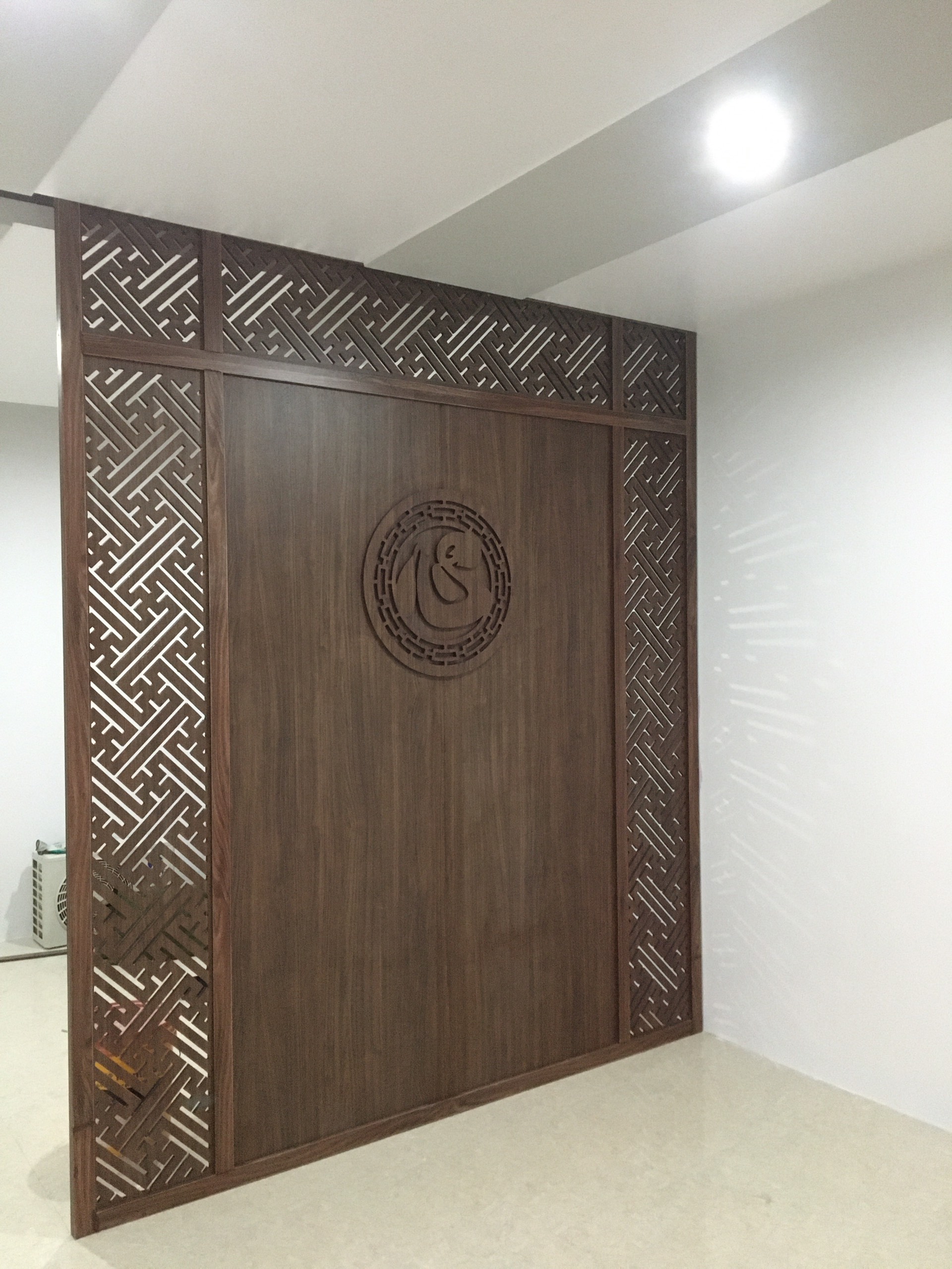 Ý nghĩa tranh chữ CNC trang trí phòng thờ