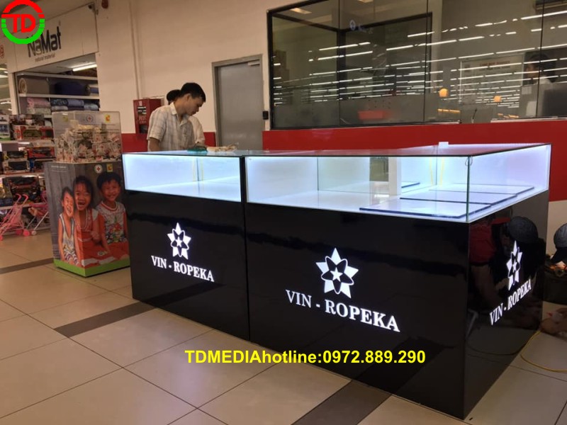 THIẾT KẾ THI CÔNG TỦ TRƯNG BÀY SẢN PHẨM TIỆM TRANG SỨC - BIG C HẢI PHÒNG