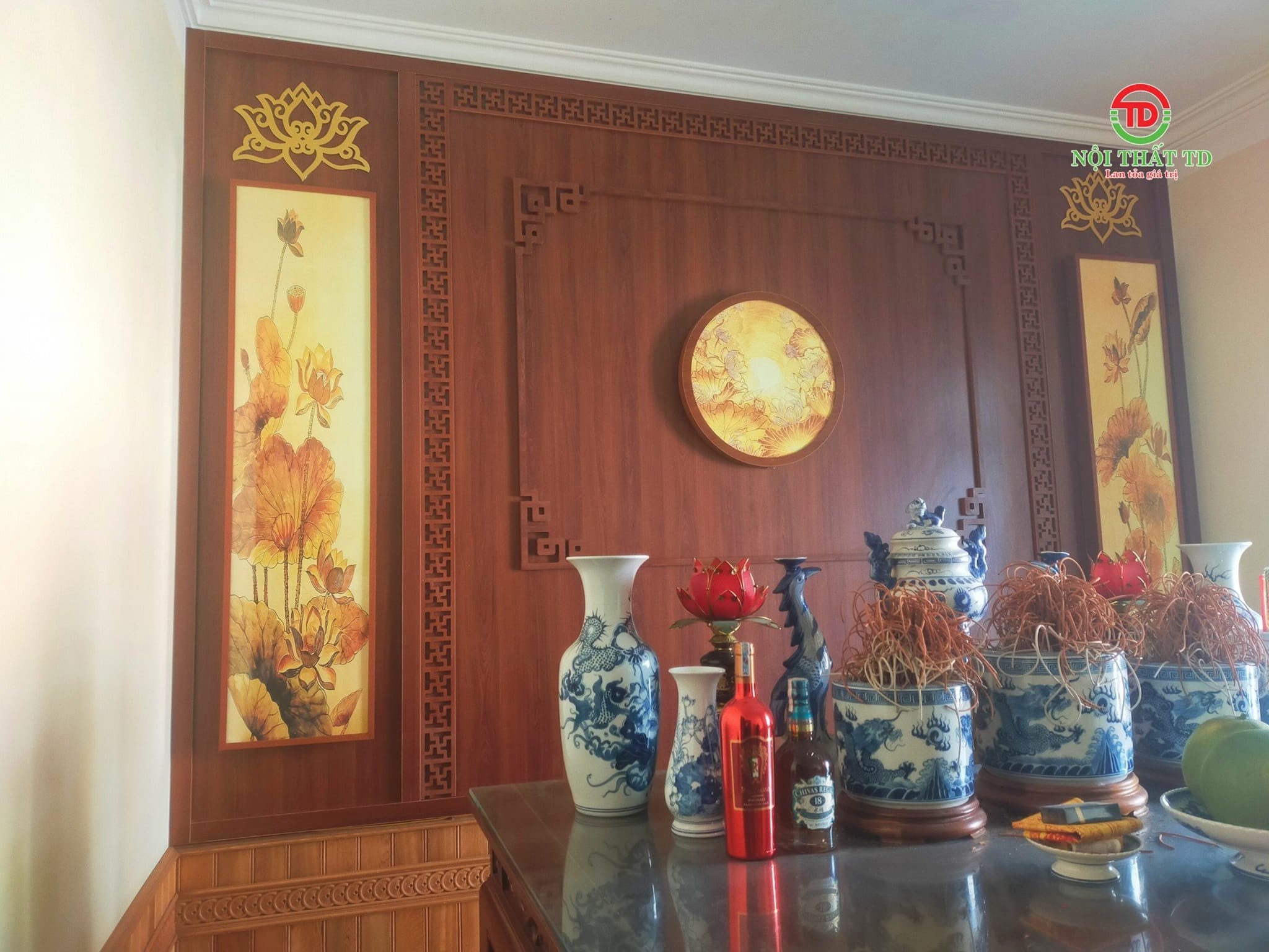 Làm vách trang trí kết hợp tranh đèn hoa sen đẹp cho khách hàng Cộng Hòa - Hải Phòng