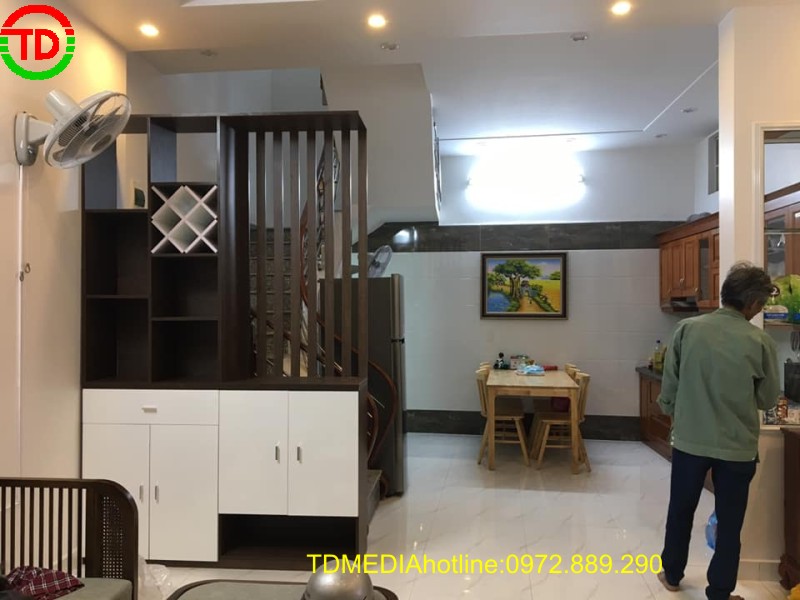 LÀM TỦ KỆ PHÒNG KHÁCH ĐẸP TẠI HẢI PHÒNG