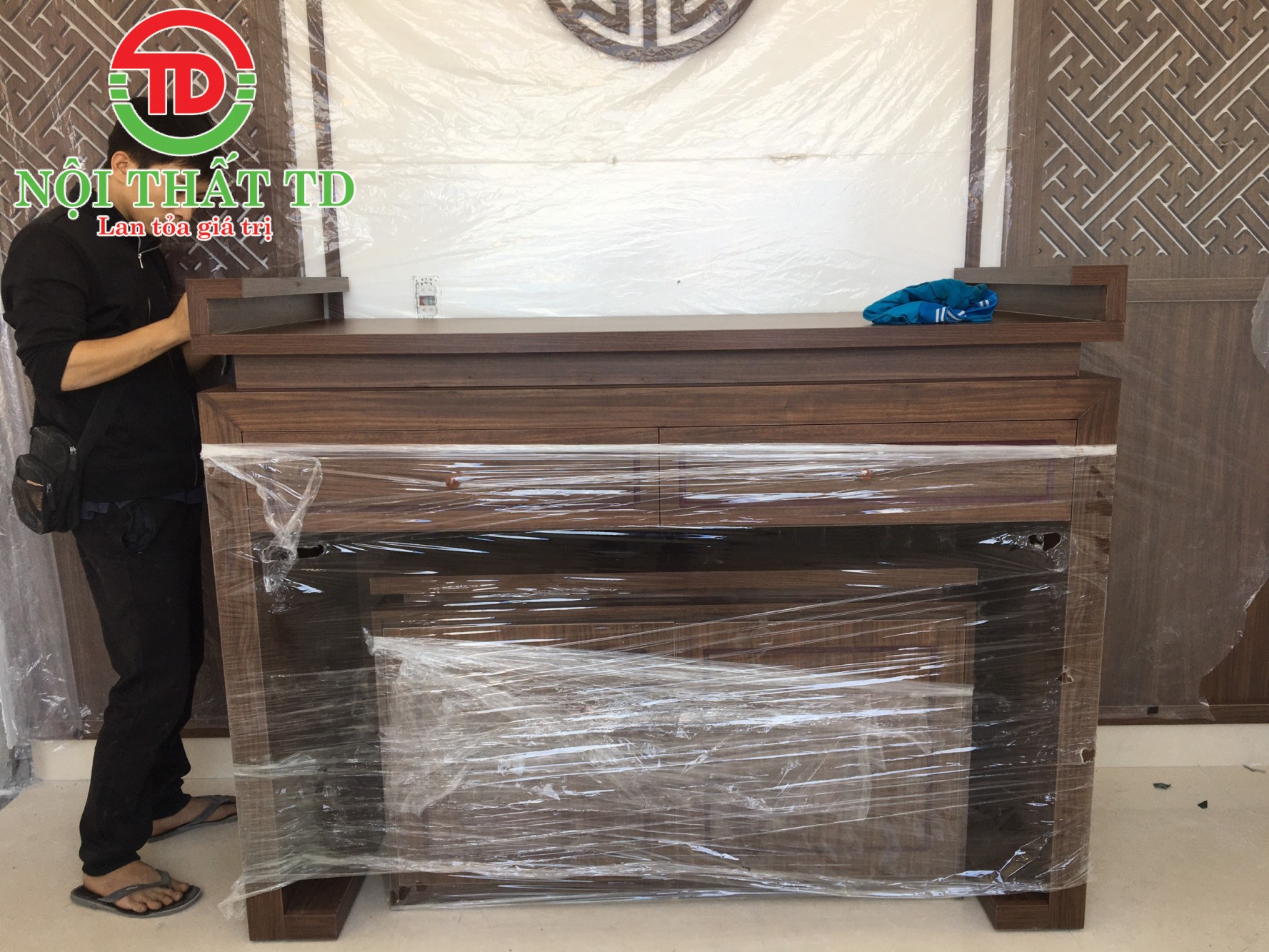 Thiết kế thi công trọn bộ phòng thờ đẹp cho khách hàng Quảng Thanh - Thuỷ Nguyên - Hải Phòng