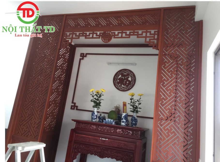 Mẫu thiết kế phòng thờ đơn giản từ vách CNC hoạ tiết đẹp tại Hải Phòng