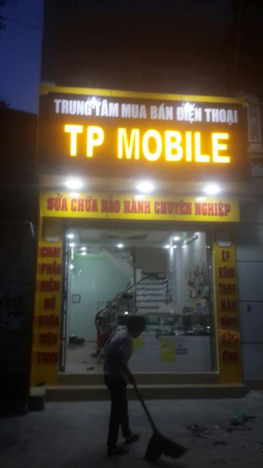 Thiết kế thi công biển quảng cáo cửa hàng điện thoại đẹp rẻ tại Hải Phòng