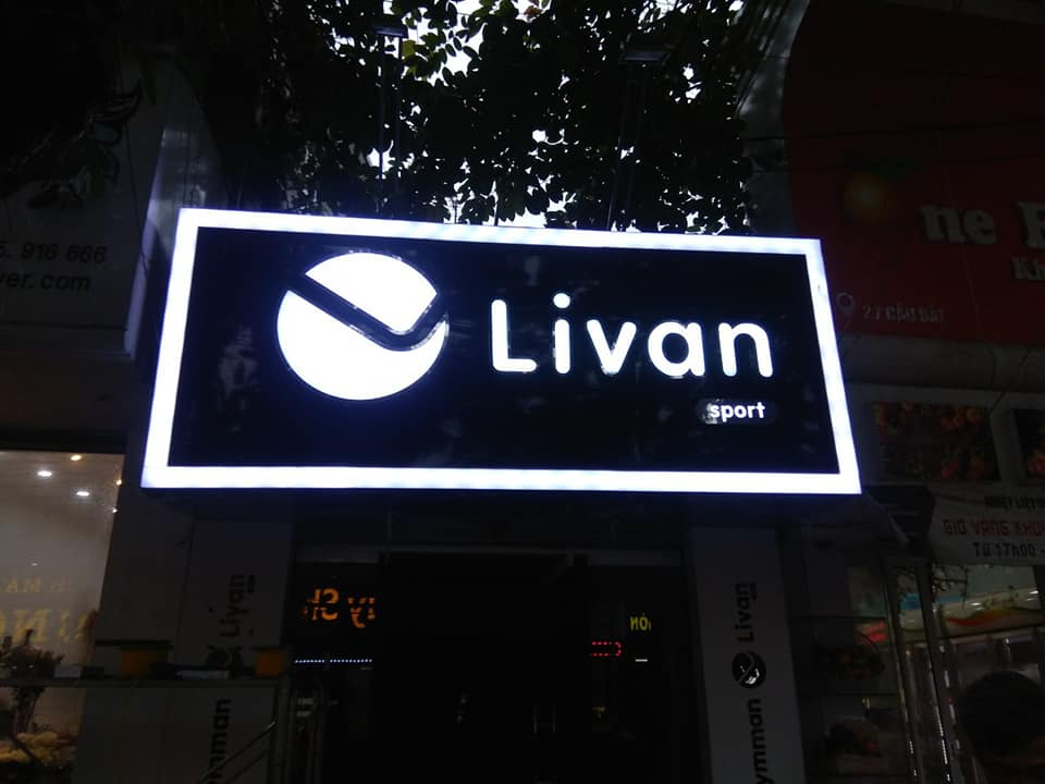 Làm biển quảng cáo shop thời trang LIVAN số 25 Cầu Đất Hải Phòng