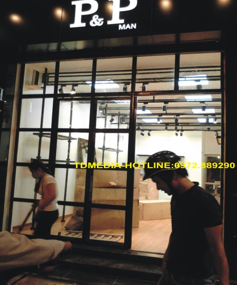 Làm biển quảng cáo shop thời trang tại Hải Phòng
