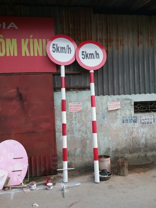 Thi công hoàn thiện biển báo giao thông tại Tân Liên - Vĩnh Bảo