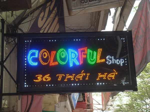 Hiệu quả biển quảng cáo đèn led so với các dạng biển quảng cáo thông thường