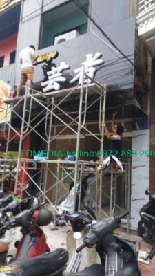 Làm biển quảng cáo quán bar cho người Nhật tại 96 Văn Cao Hải Phòng