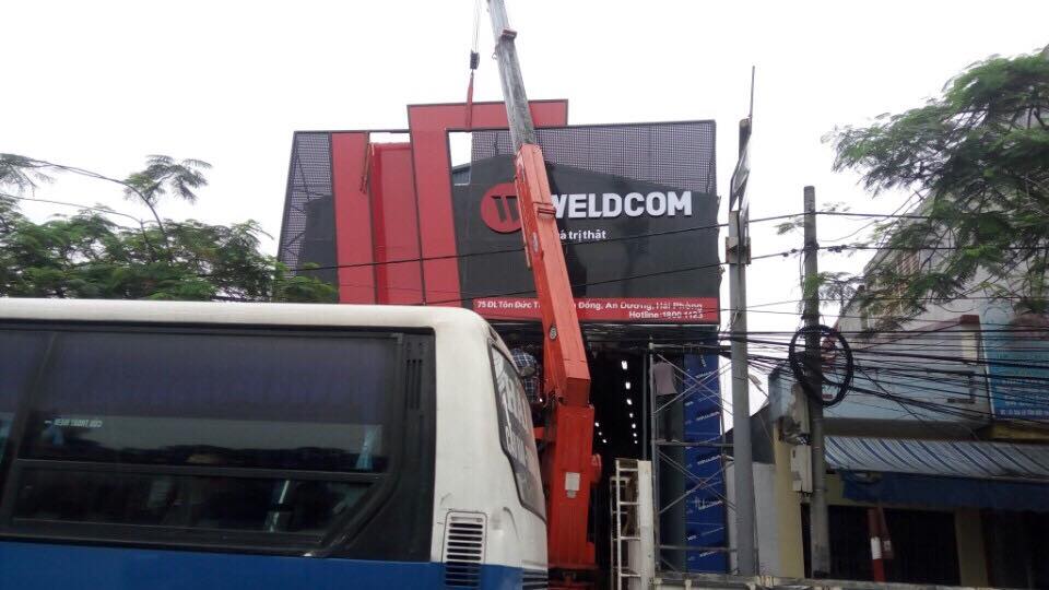 Thi công biển hiệu quảng cáo showroom WELDCOM tại 75 Đại lộ Tôn Đức Thắng Hải Phòng