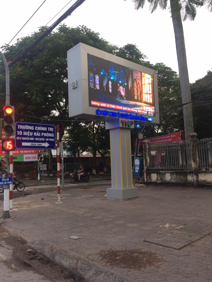 Làm biển điện tử, màn hình led giá rẻ bảo hành dài tại Hải Phòng