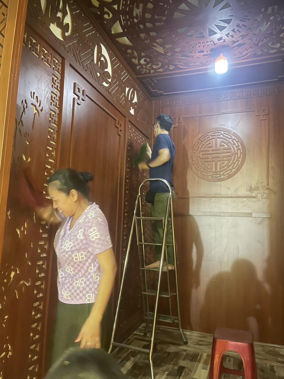 thiết kế thi công phòng thờ tách từ không gian phòng khách cho chú Nhi - Hải Phòng